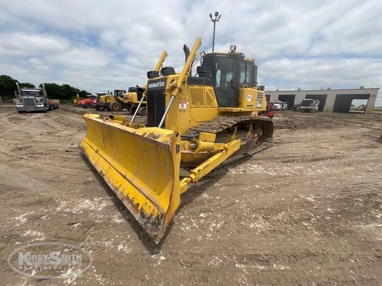 Used Komatsu Dozer
